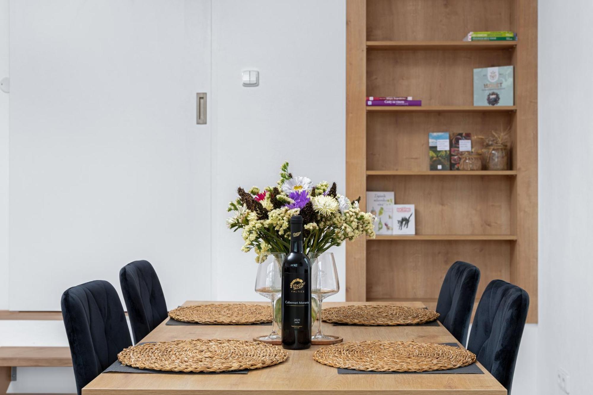 Apartmany Stastny Sklep Valtice Εξωτερικό φωτογραφία